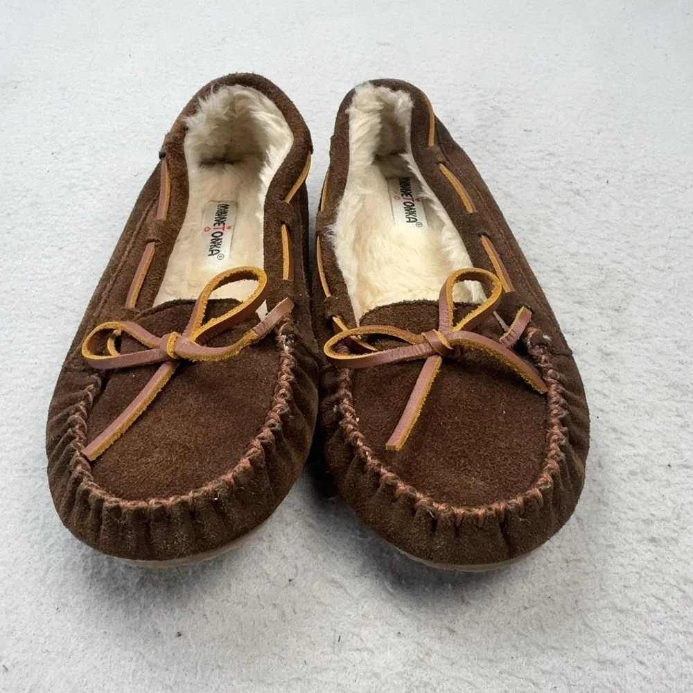 Minnetonka Slippers Kids Size 2 Brown Suede Faux Fur Lined Moccasins 4812